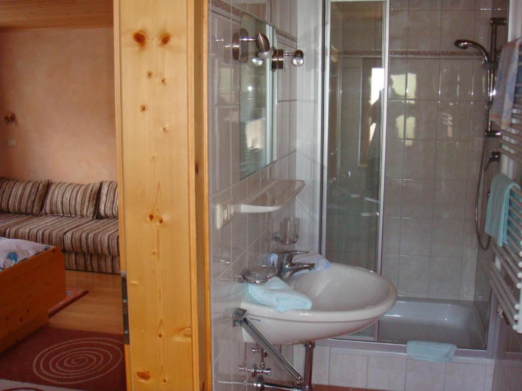 Double Room Private Bathroom